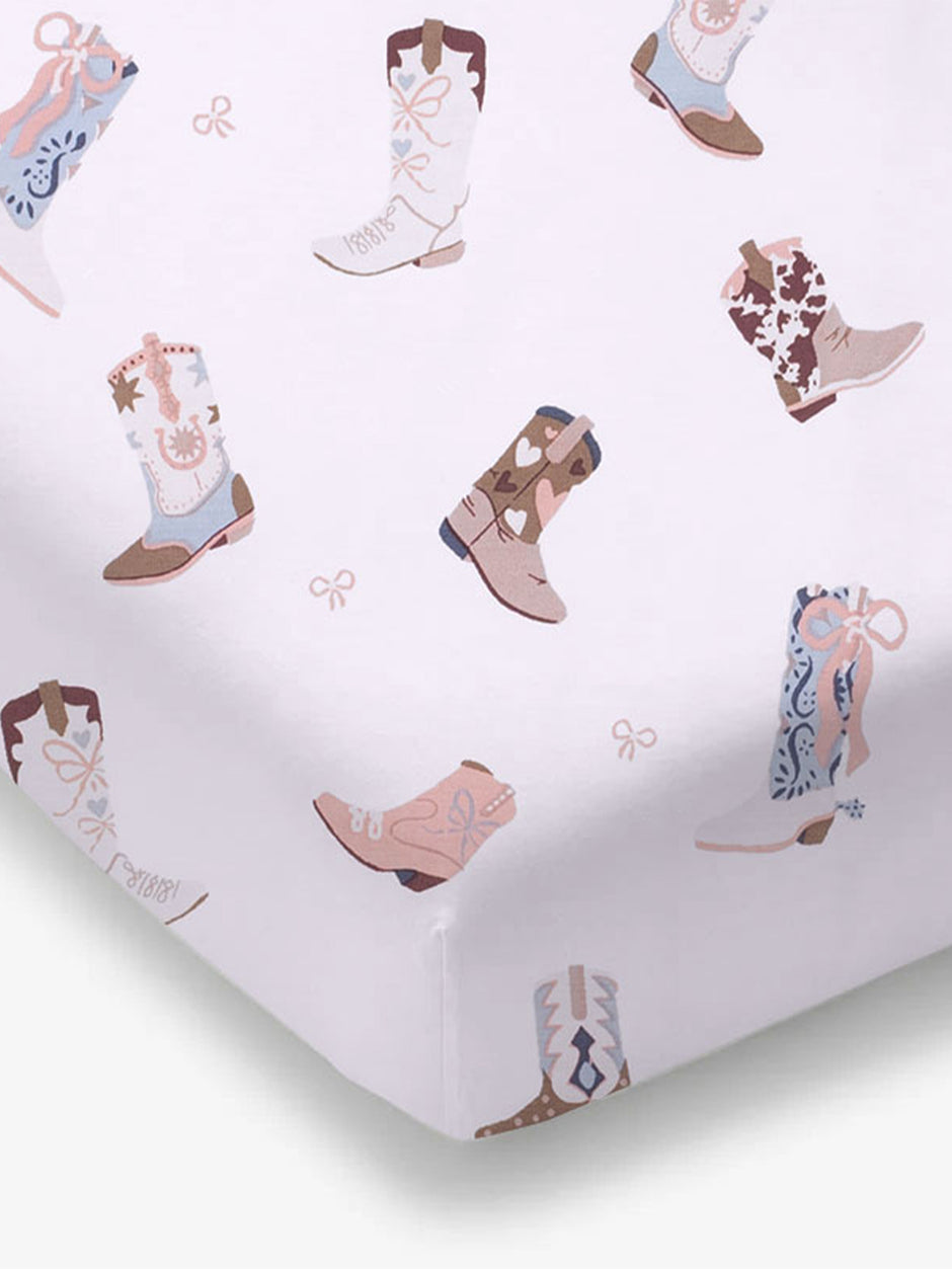 files/buckarette-boots-crib-sheet.jpg