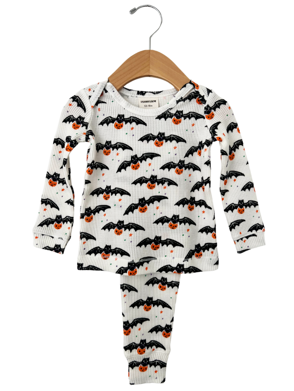 files/organic-waffle-2-piece-set-trick-or-treating-bat-2-a.png